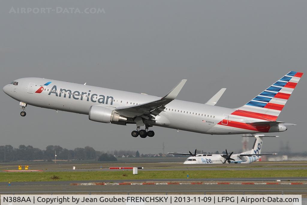 N388AA, 1994 Boeing 767-323 C/N 27448, AAL45 take off to JFK