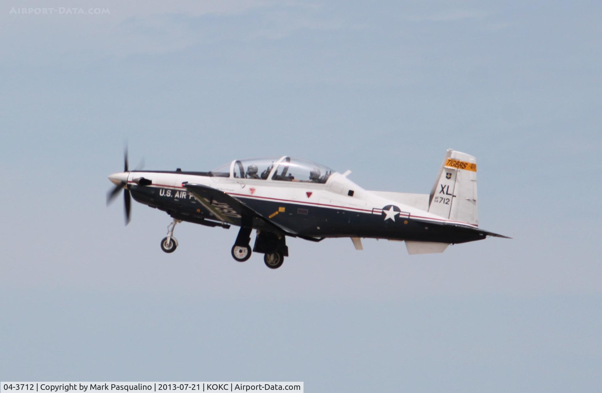 04-3712, 2004 Raytheon T-6A Texan II C/N PT-264, Raytheon T-6A