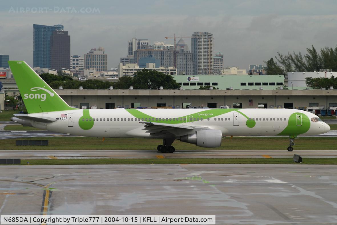 N685DA, 1995 Boeing 757-232 C/N 27588, Song