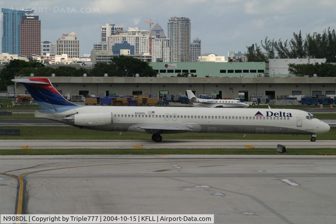 N908DL, 1987 McDonnell Douglas MD-88 C/N 49539, Delta