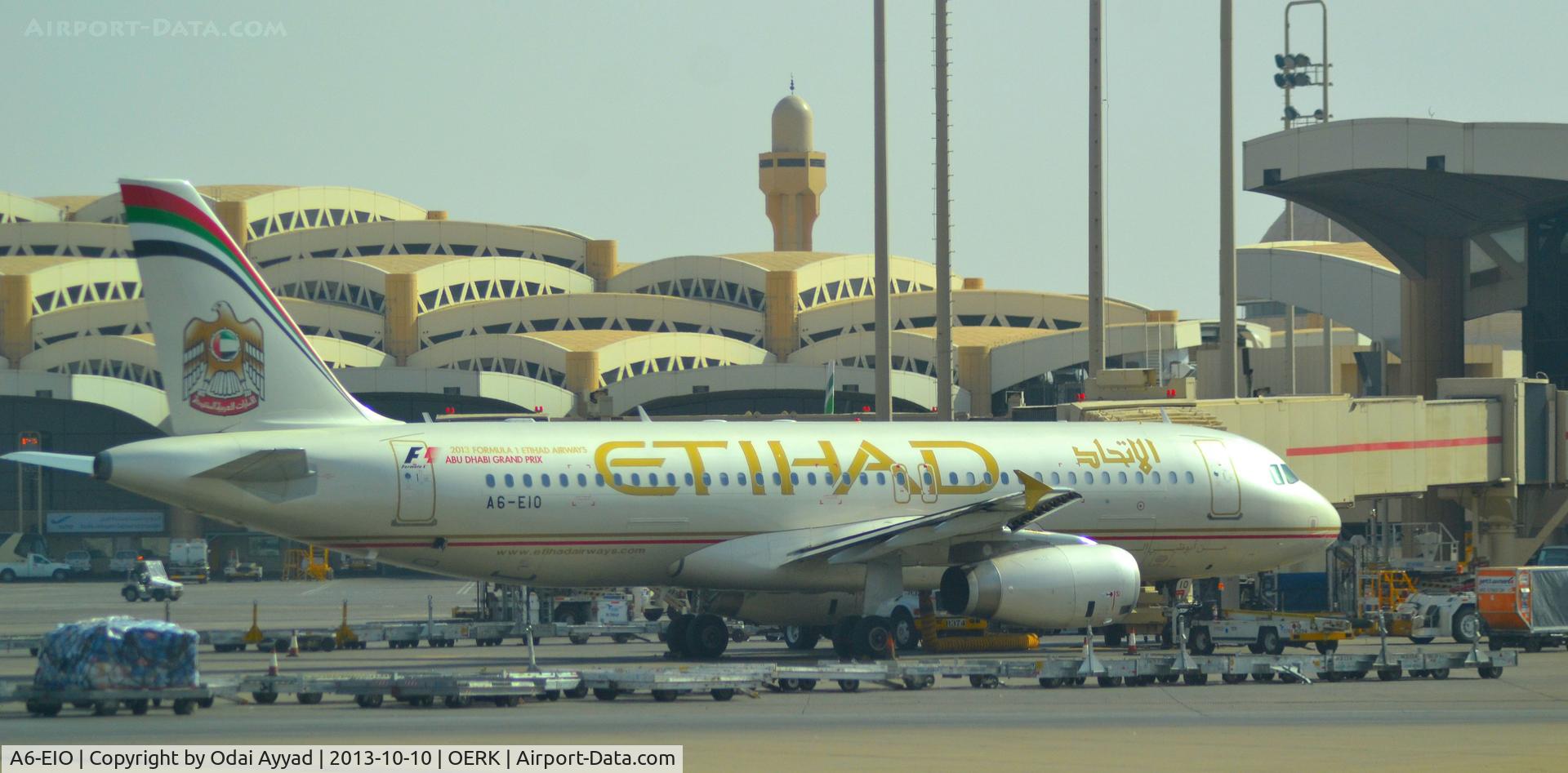 A6-EIO, 2011 Airbus A320-232 C/N 4934, Etihad Airways At Riyadh Airport