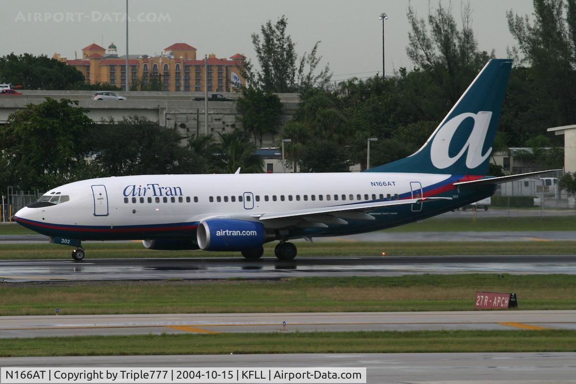N166AT, 2004 Boeing 737-7BD C/N 33917, Air Tran