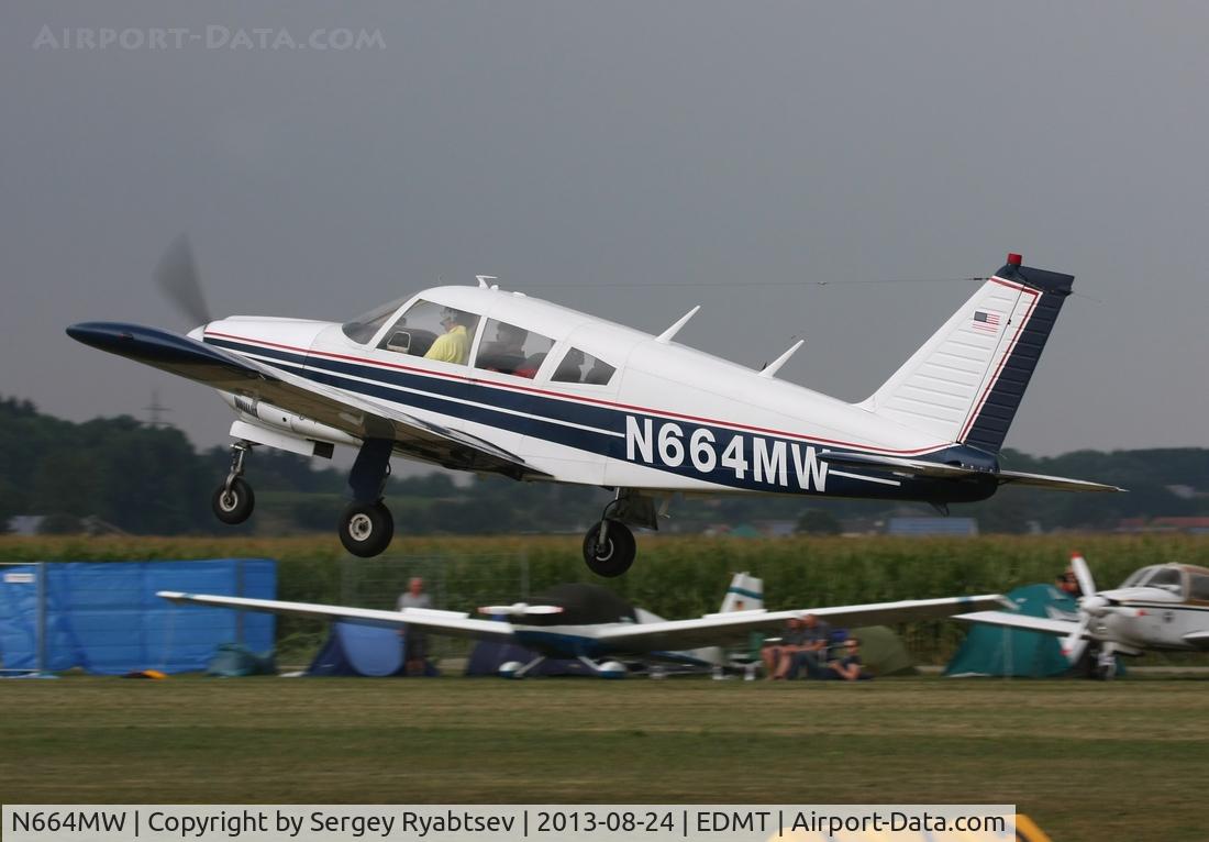 N664MW, 1968 Piper PA-28R-180 Cherokee Arrow C/N 28R30616, Tannkosh