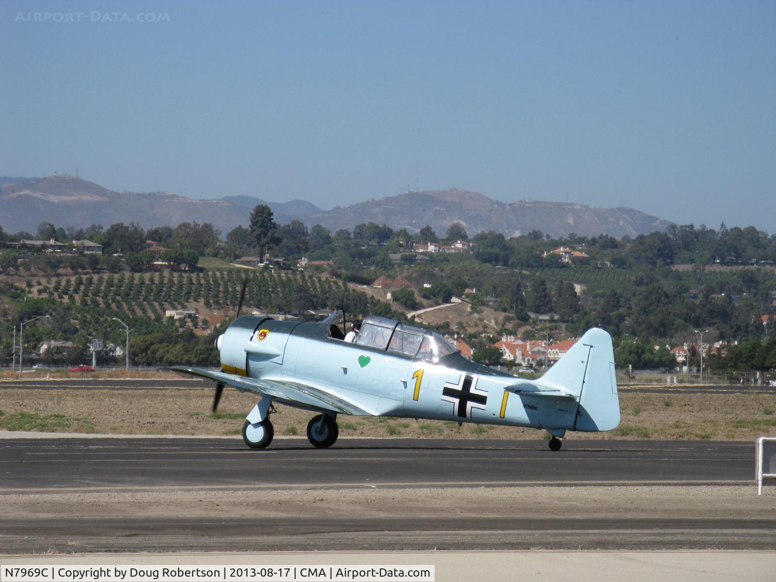 N7969C, North American SNJ-5 Texan Texan C/N 43974, North American SNJ-5, P&W R-1340-AN-1 600 Hp, taxi to Rwy 26