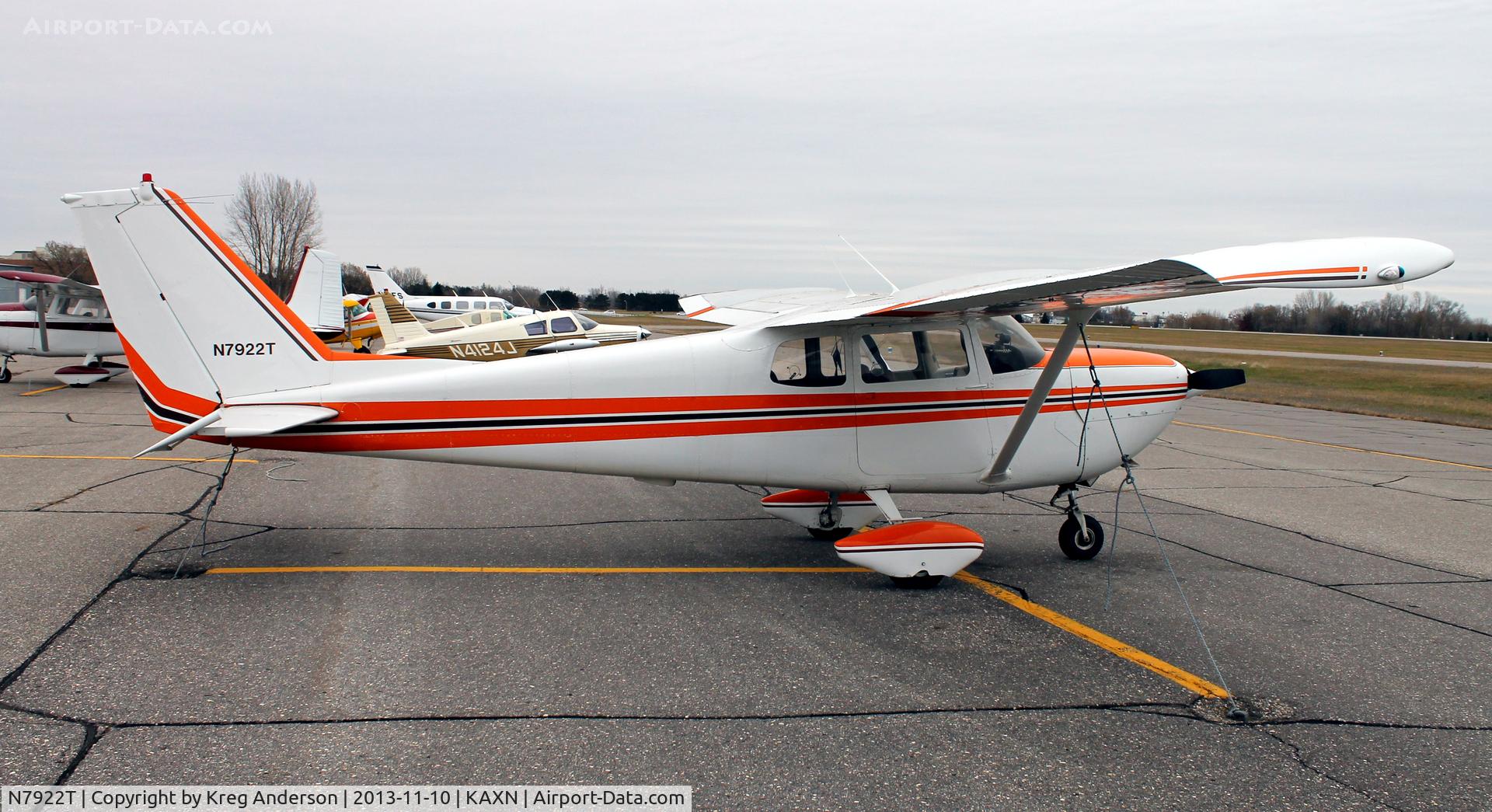 N7922T, 1960 Cessna 175A Skylark C/N 56622, Cessna 175A Skylark on the line.