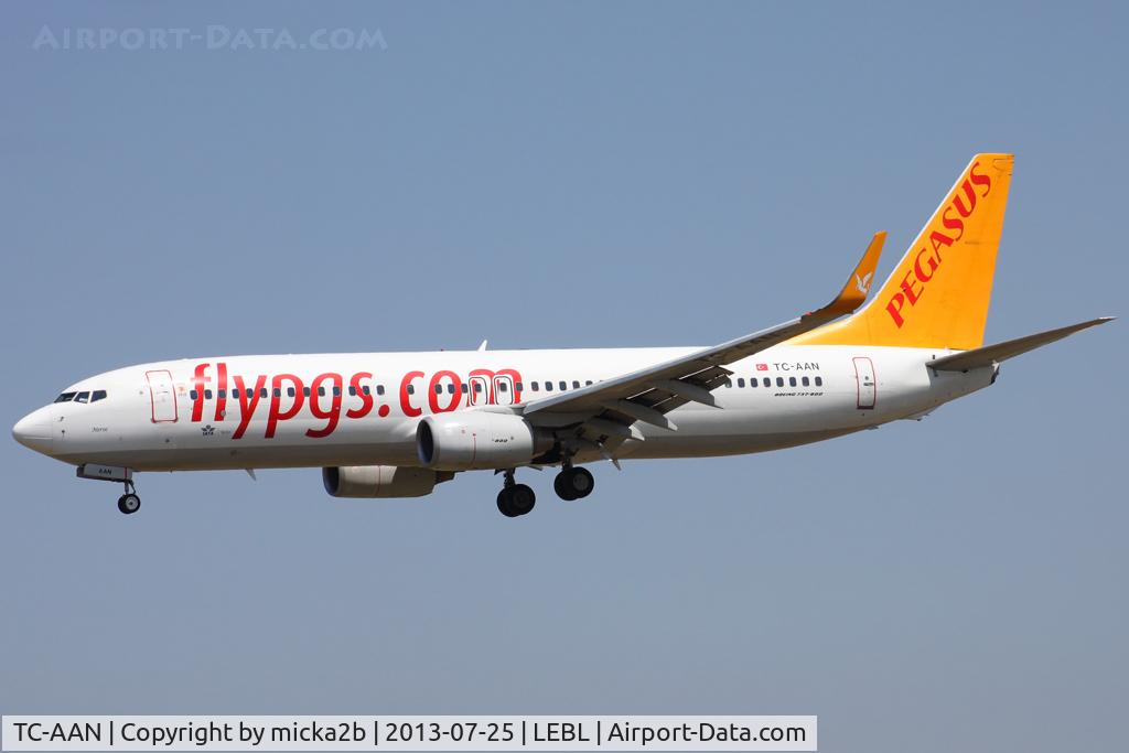 TC-AAN, 2009 Boeing 737-82R C/N 38173, Landing
