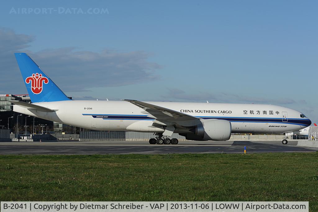 B-2041, 2013 Boeing 777-F1B C/N 41632, China Southern Boeing 777-200