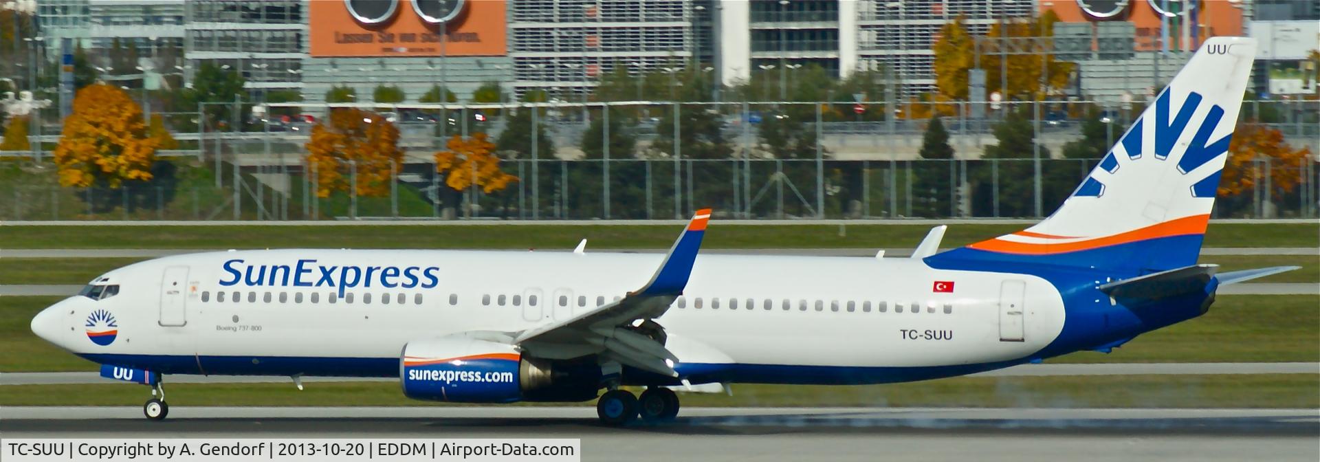 TC-SUU, 2001 Boeing 737-86Q C/N 30274, Sun Express, seen here at München(EDDM)