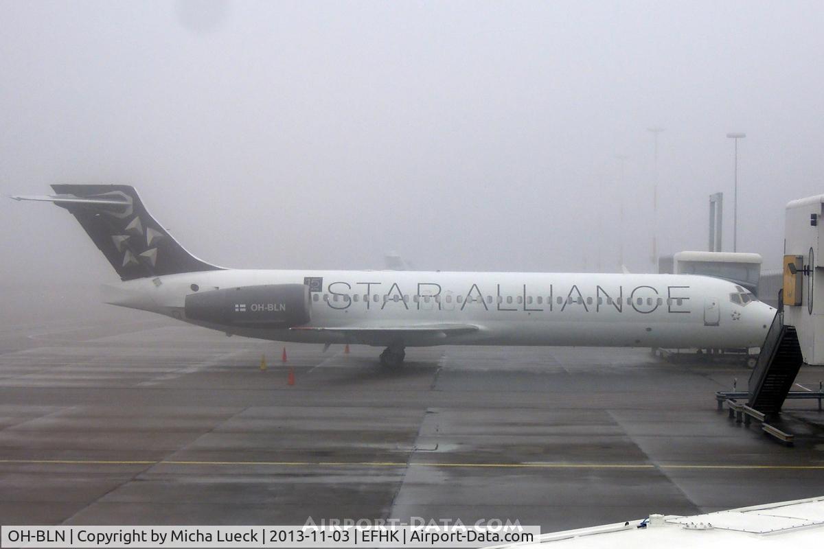 OH-BLN, 1999 Boeing 717-2K9 C/N 55053, Foggy day at Vantaa