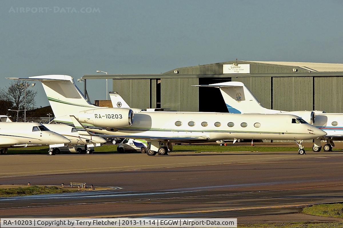RA-10203, 2012 Gulfstream Aerospace GV-SP (G550) C/N 5378, Gulfstream Aerospace GV-SP (G550), c/n: 5378 at Luton