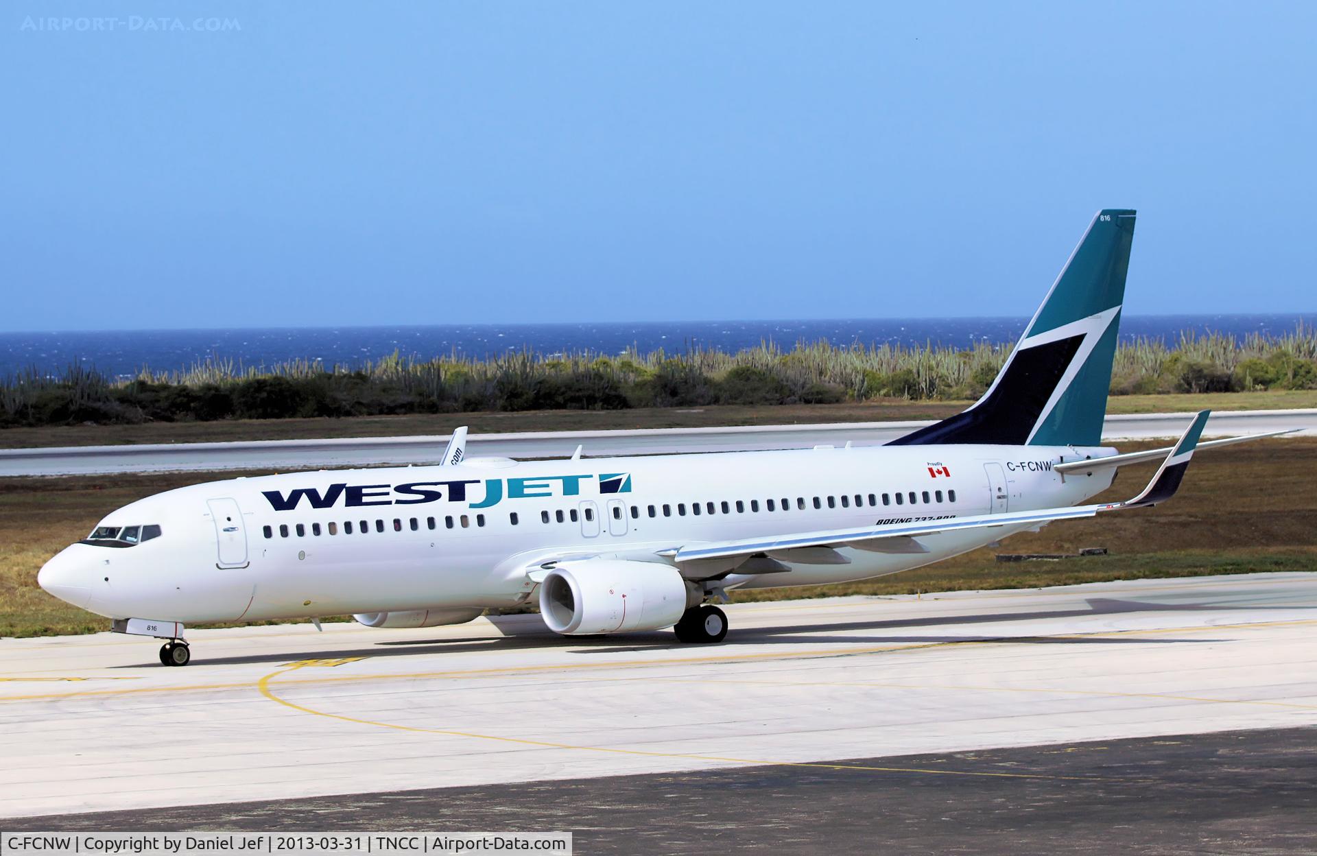 C-FCNW, 2011 Boeing 737-8CT C/N 39092, C-FCNW