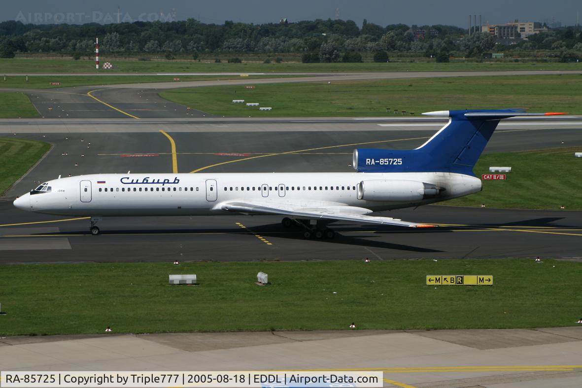 RA-85725, 1992 Tupolev Tu-154M C/N 92A907, Siberia Airlines