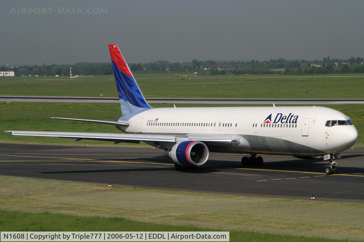 N1608, 2000 Boeing 767-332 C/N 30573, Delta Airlines