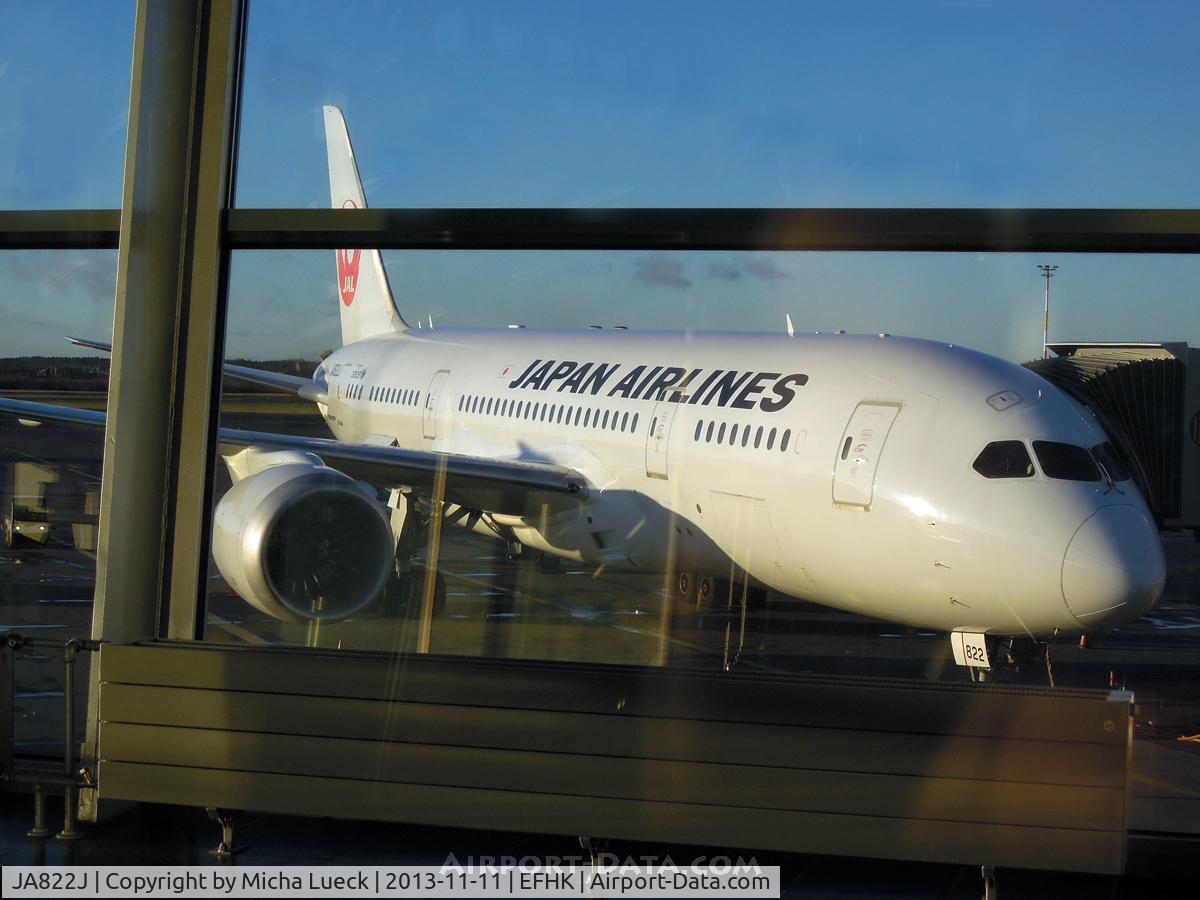 JA822J, 2010 Boeing 787-8 Dreamliner C/N 34832, Pleasant surprise at Vantaa