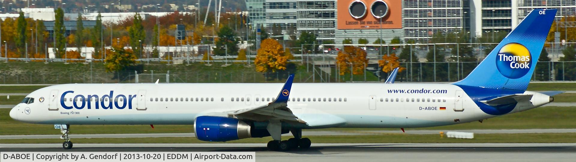 D-ABOE, 1999 Boeing 757-330 C/N 29012, Condor, is speeding up for departure at München(EDDM)