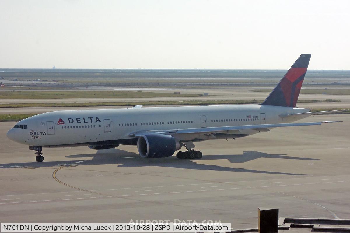 N701DN, 2008 Boeing 777-232/LR C/N 29740, At Pu Dong