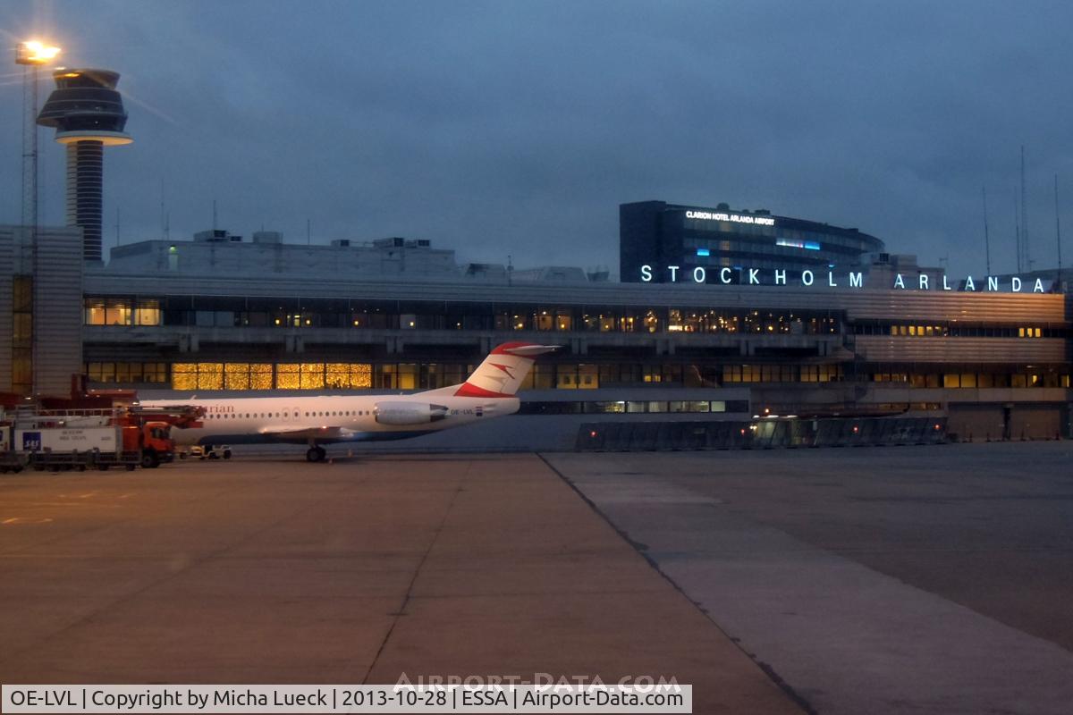 OE-LVL, 1992 Fokker 100 (F-28-0100) C/N 11404, At Arlanda