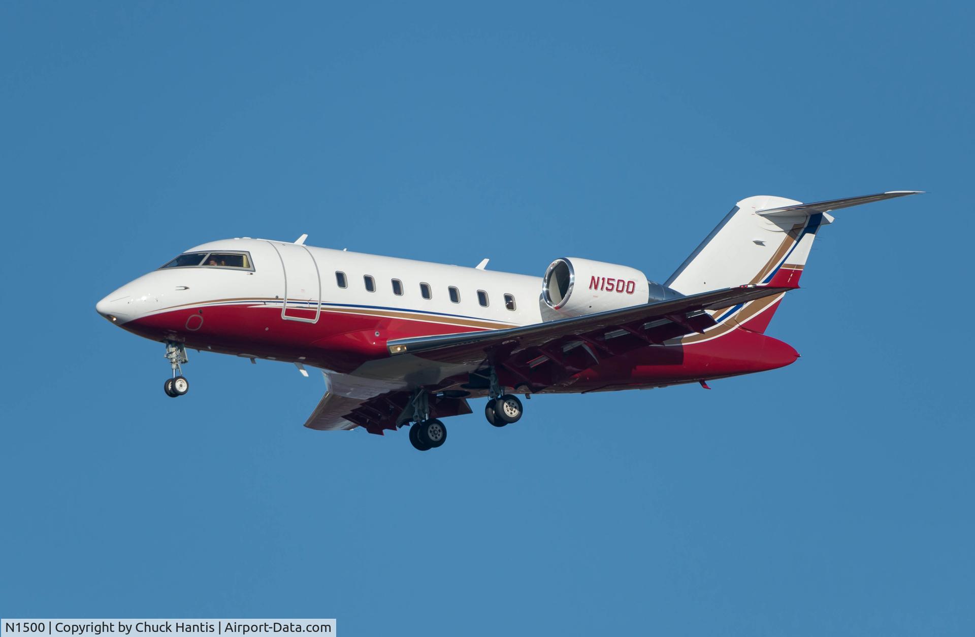 N1500, 1966 Dassault Falcon (Mystere) 20C C/N 8, I was photographing wildlife, Flying into Morristowm , NJ11/16/2013