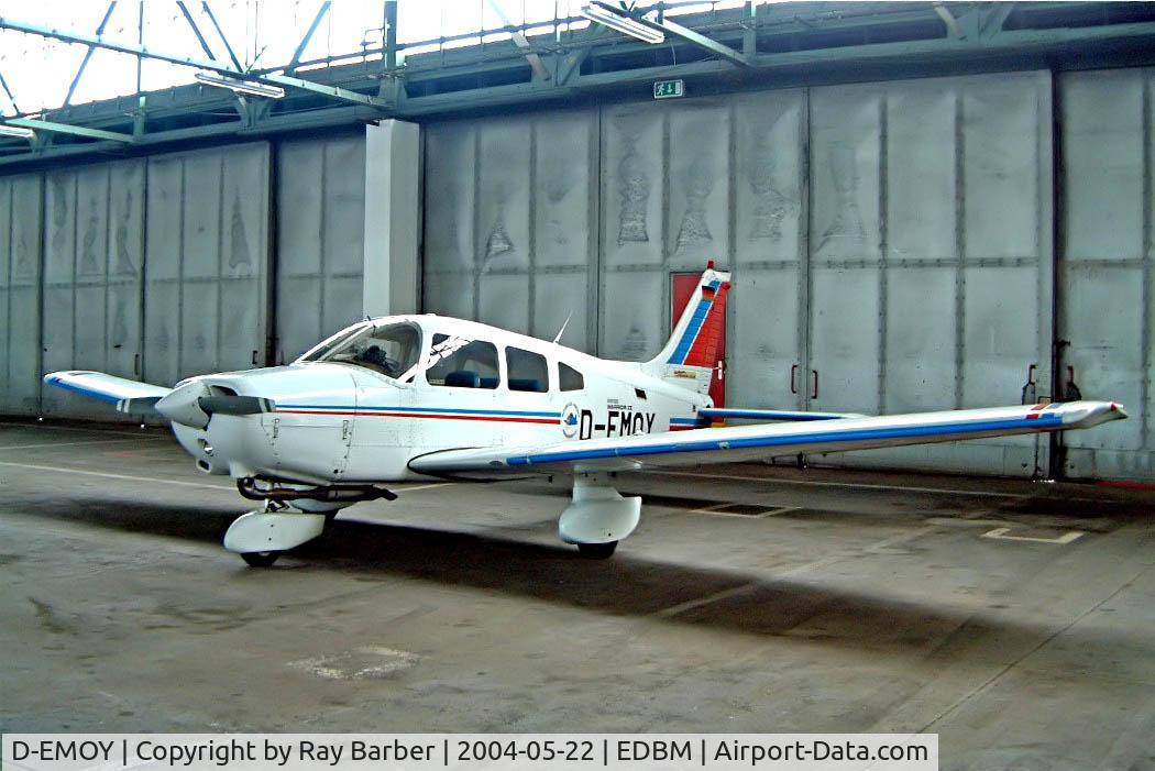 D-EMOY, 1980 Piper PA-28-161 Warrior II C/N 28-8016365, Piper PA-28-161 Warrior II [28-8016365] Magdeburg~D 22/05/2004