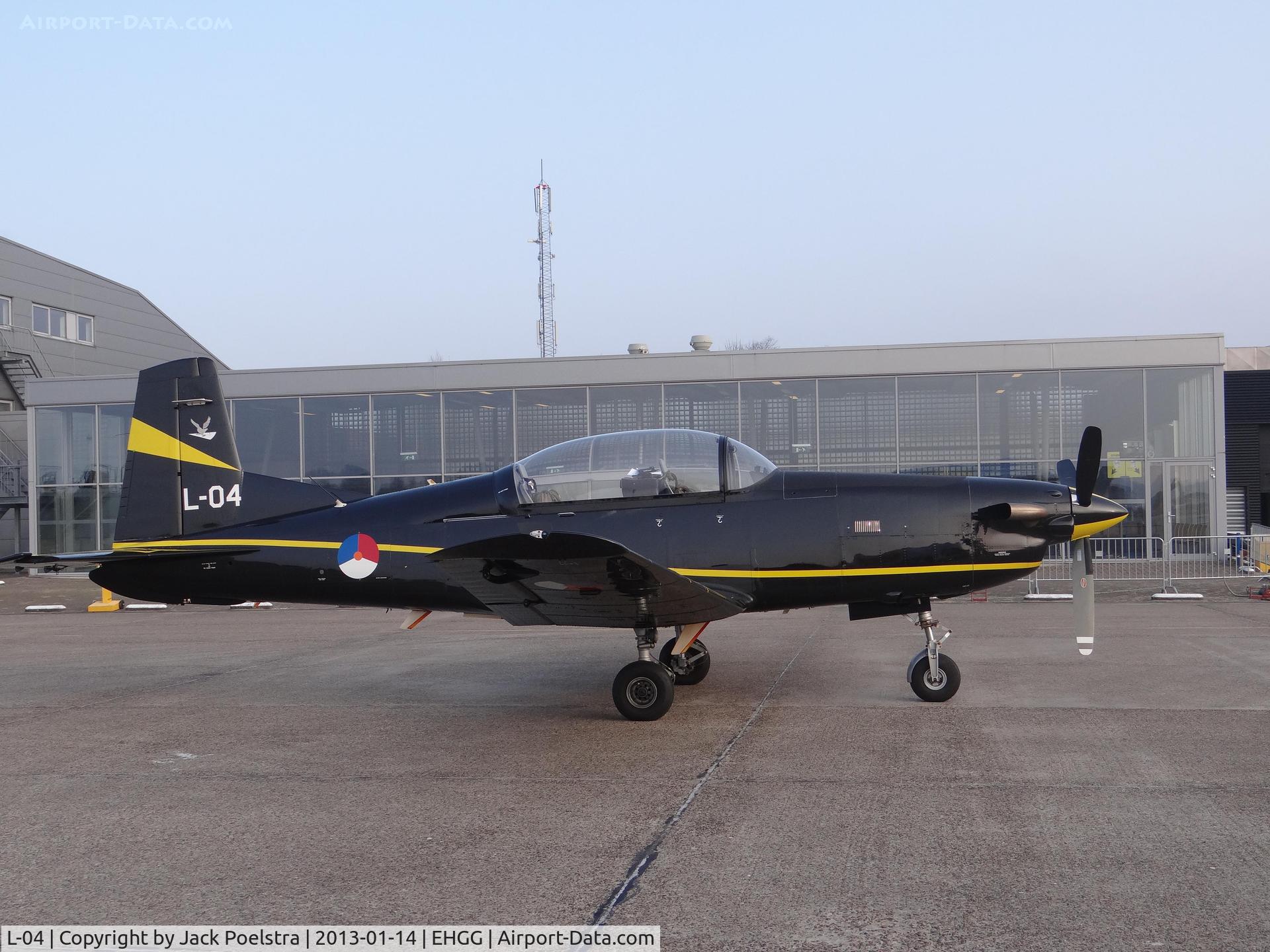 L-04, 1988 Pilatus PC-7 Turbo Trainer C/N 541, PC-7 at Groningen