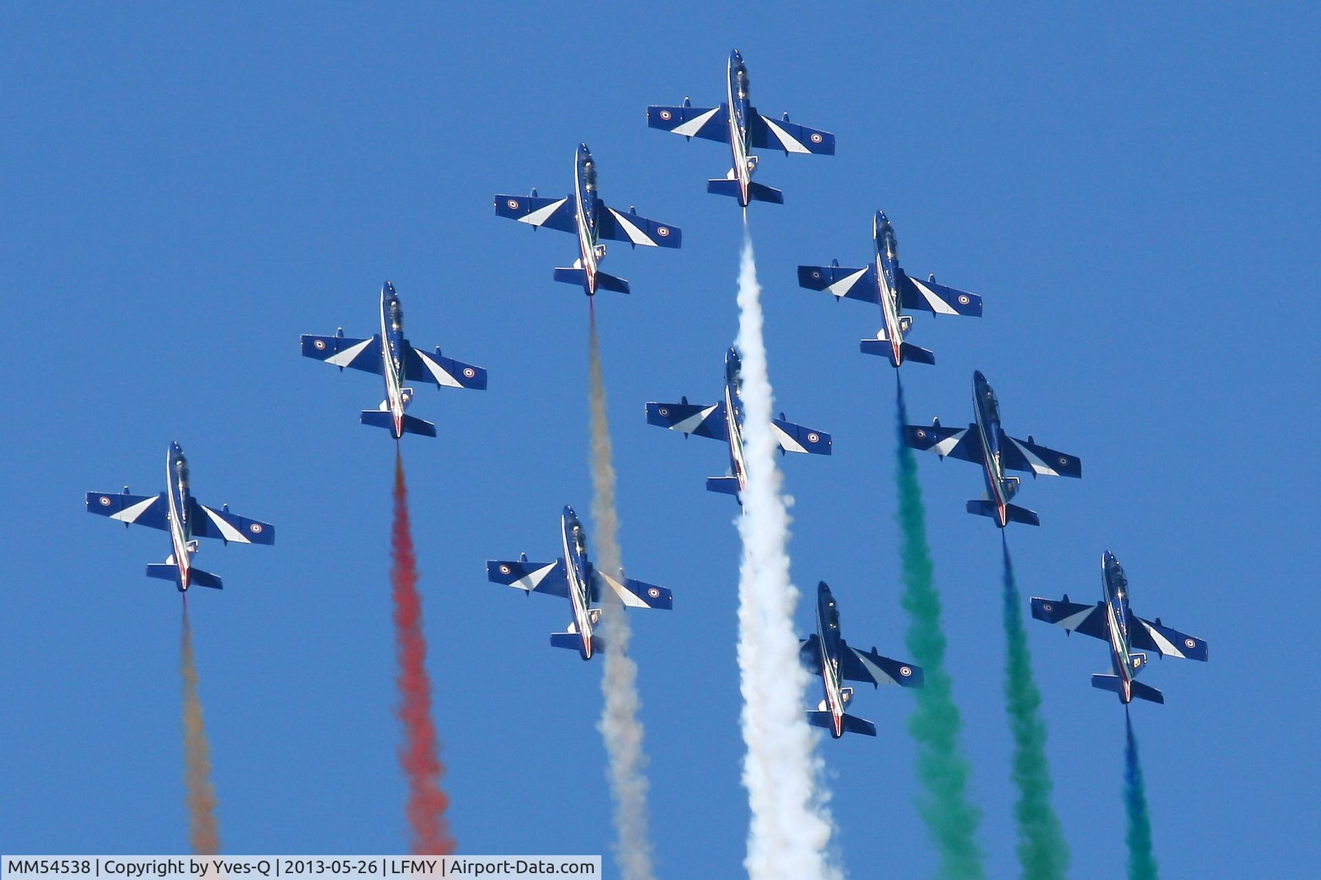 MM54538, Aermacchi MB-339PAN C/N 6759/154/AA070, Italian Air Force Aermacchi MB-339PAN, Number 1 in may 2013, Frecce Tricolori Aerobatic Team Leader, Salon De Provence Air Base 701 (LFMY) Open day 2013