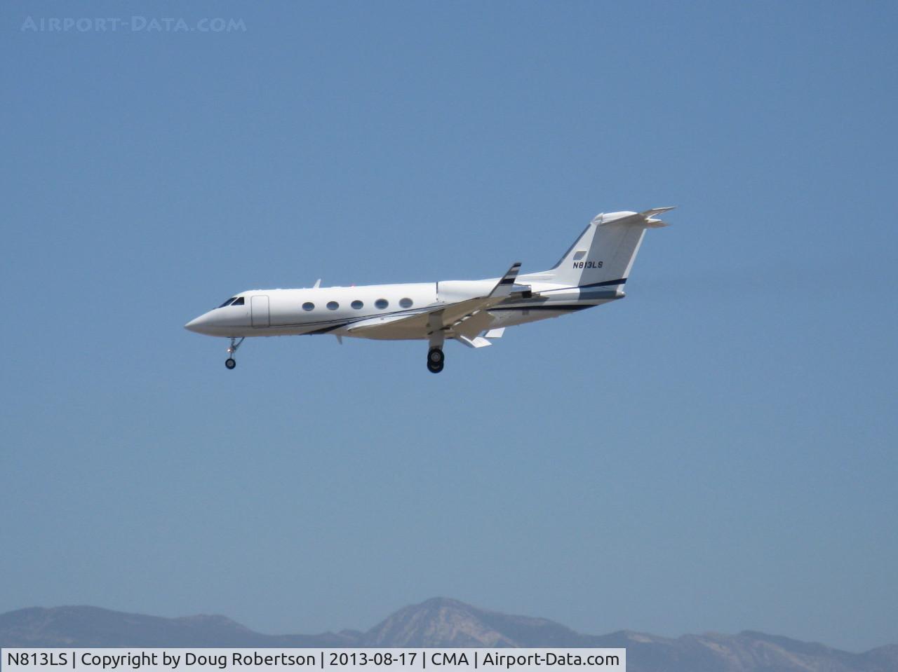 N813LS, 1984 Gulfstream Aerospace G-1159A Gulfstream III Gulfstream III C/N 443, 1984 Gulfstream Aerospace G-1159A GULFSTREAM III, two Rolls-Royce Spey RB.163 Mk.511-8 Turbofans, 11,400 lb st each, T-tail, winglets, on final for Rwy 26