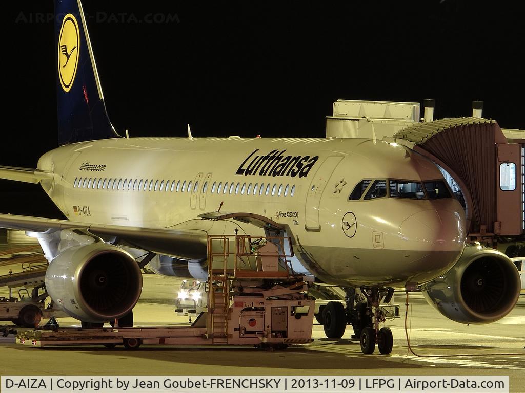 D-AIZA, 2009 Airbus A320-214 C/N 4097, Lufhansa at CDG T1