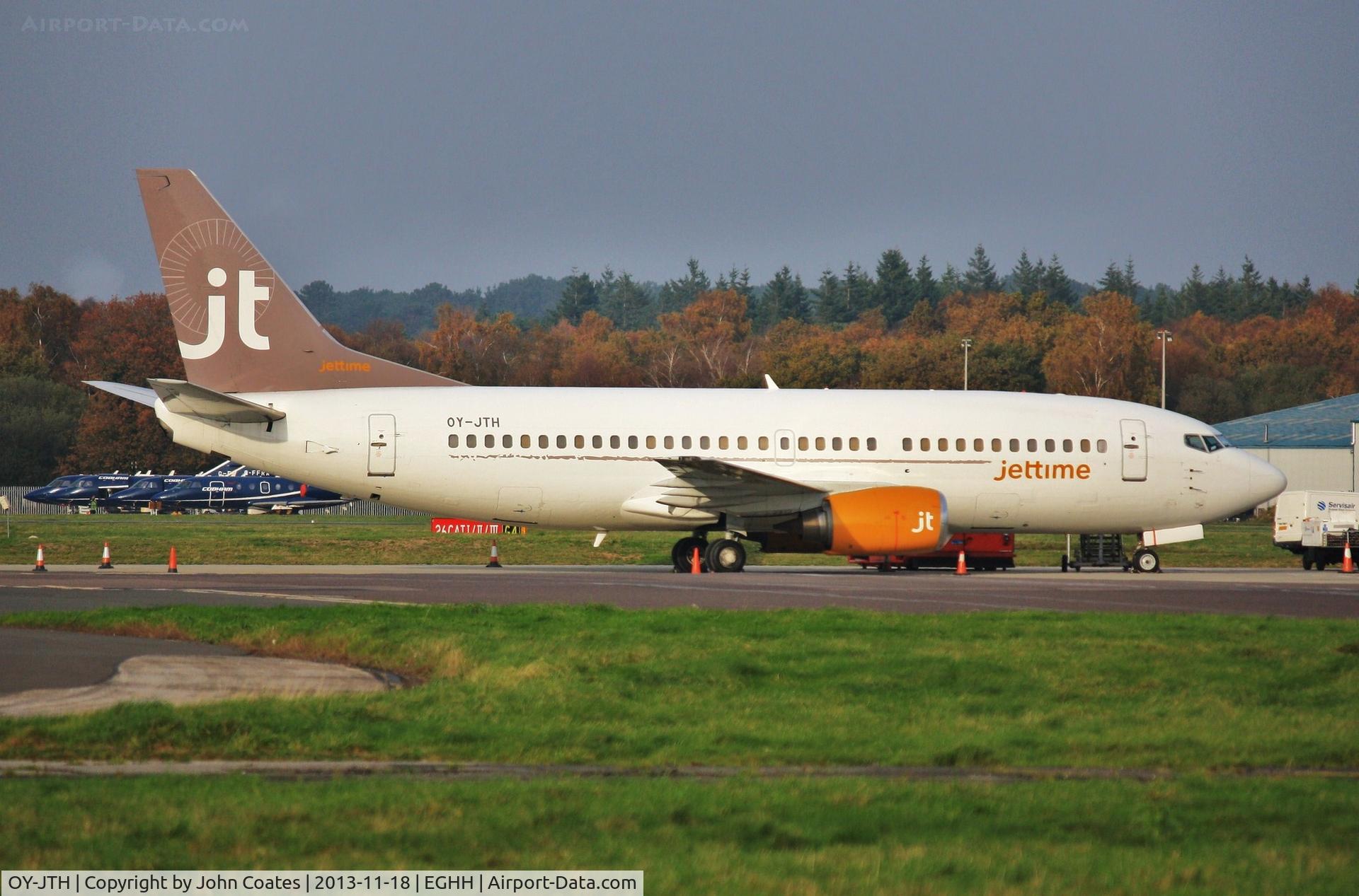 OY-JTH, 1988 Boeing 737-3Y0 C/N 24255, Mail ops. for Titan.