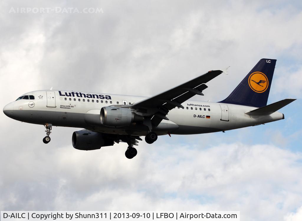 D-AILC, 1996 Airbus A319-114 C/N 616, Landing rwy 32L