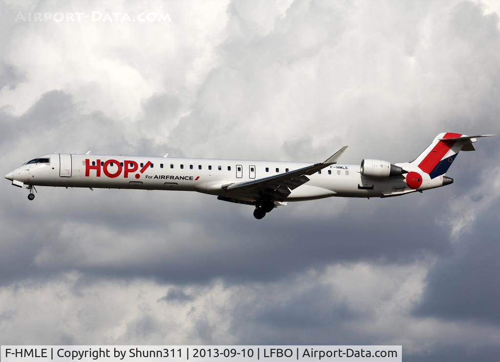 F-HMLE, 2010 Bombardier CRJ-1000EL NG (CL-600-2E25) C/N 19009, Landing rwy 32L in new corporate c/s