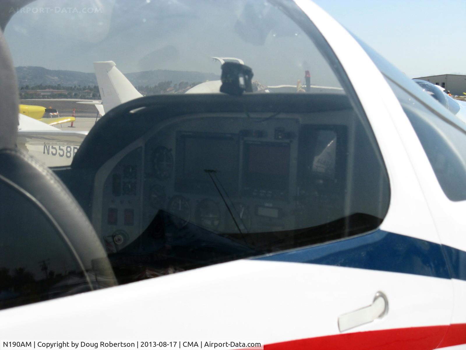 N190AM, Wheeler Express C/N 001, 2006 Moghaddas AM-1, Wheeler EXPRESS S-90, glass panel