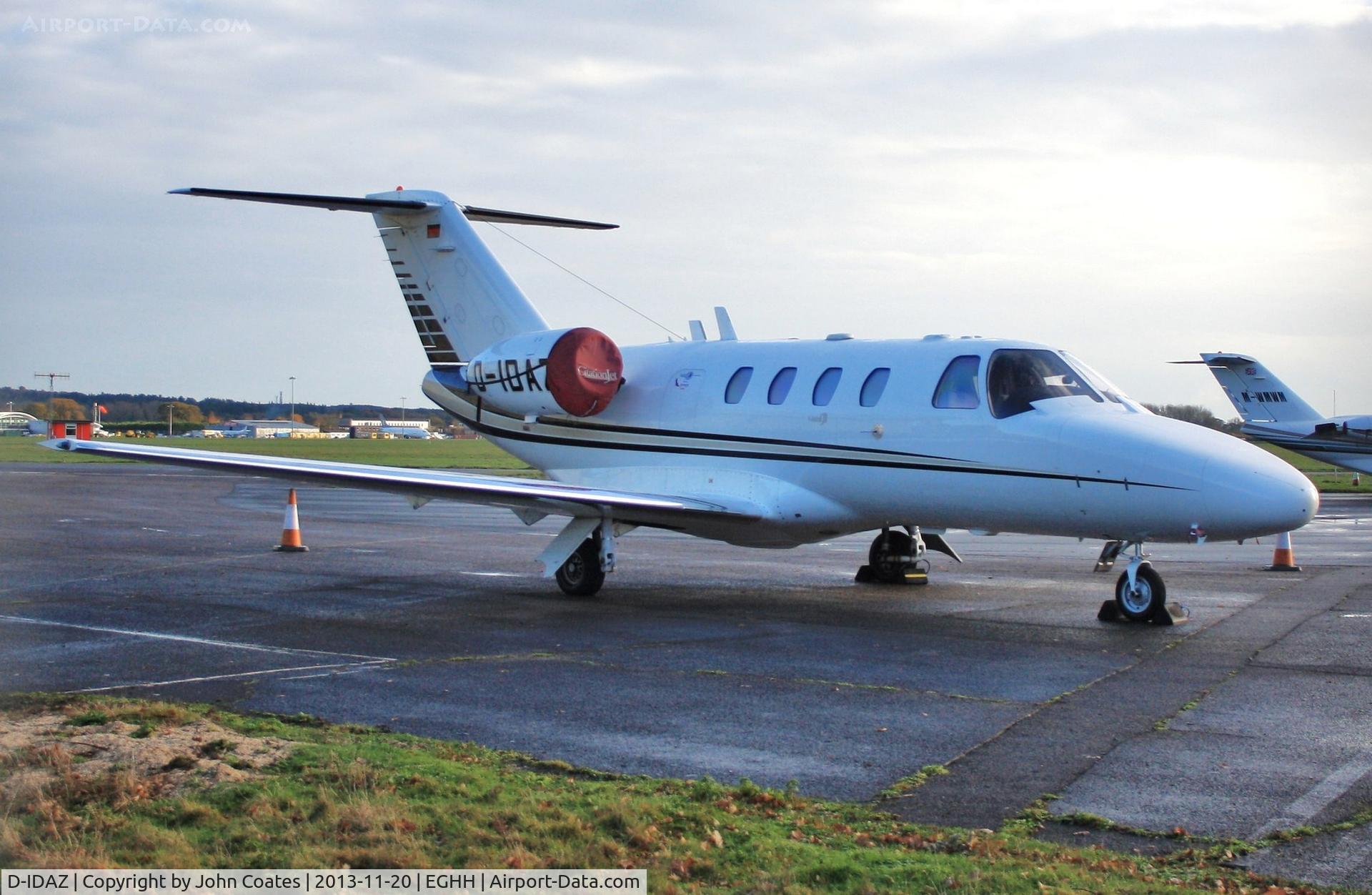 D-IDAZ, 2000 Cessna 525 CitationJet CJ1 C/N 525-0389, Visiting Signatures