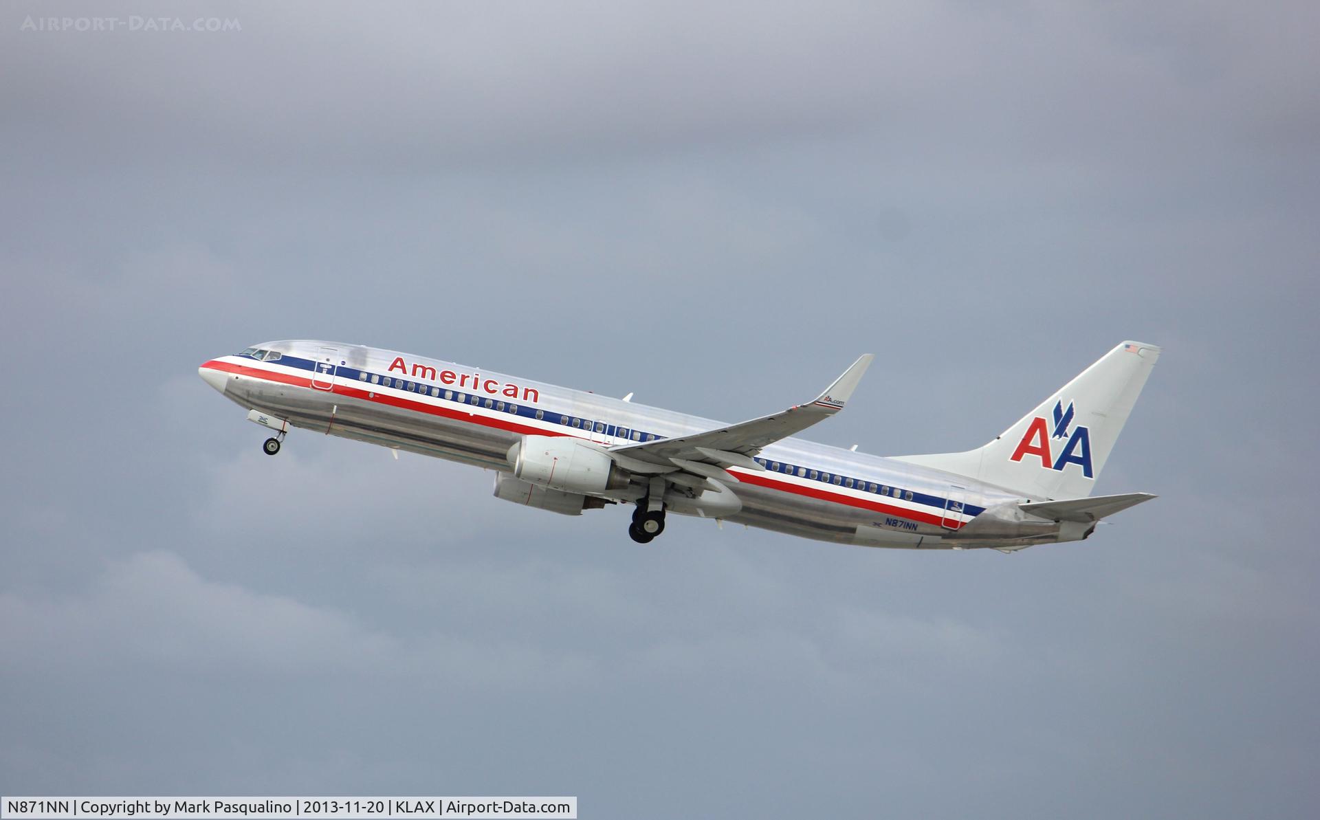 N871NN, 2011 Boeing 737-823 C/N 31127, Boeing 737-800
