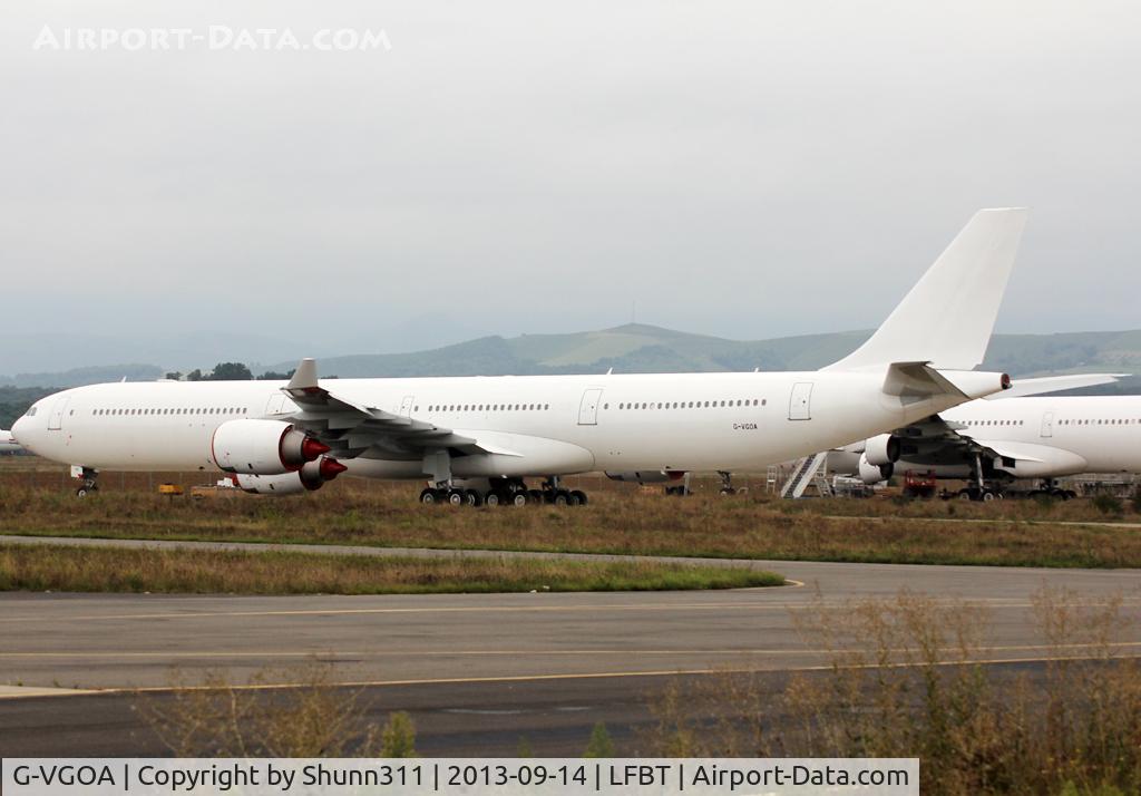G-VGOA, 2001 Airbus A340-642 C/N 371, Stored in all white c/s without titles