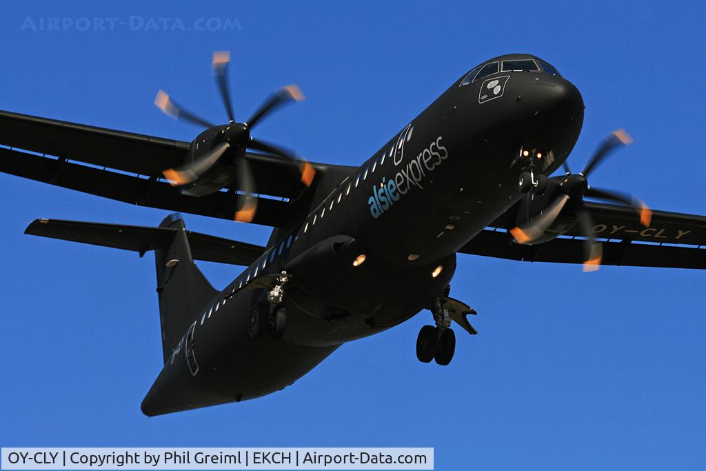 OY-CLY, 2008 ATR 72-212A C/N 799, Taken at CPH.