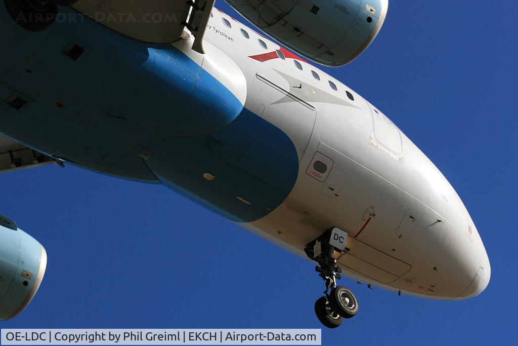 OE-LDC, 2004 Airbus A319-112 C/N 2262, Taken at CPH.