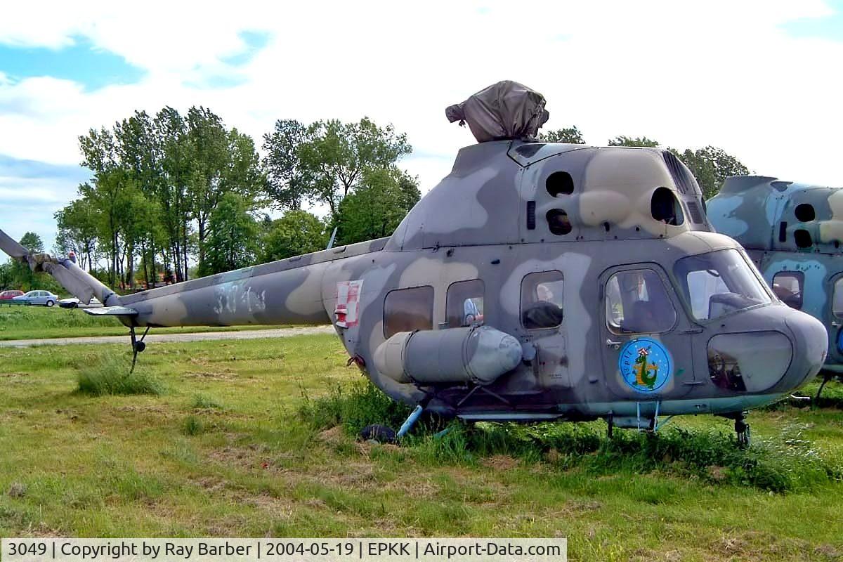 3049, Mil Mi-2P C/N 533049083, Mil Mi-2P Hoplite [533049083] (Polish Air Force) Cracow-Balice (John Paul II International)~SP 19/05/2004