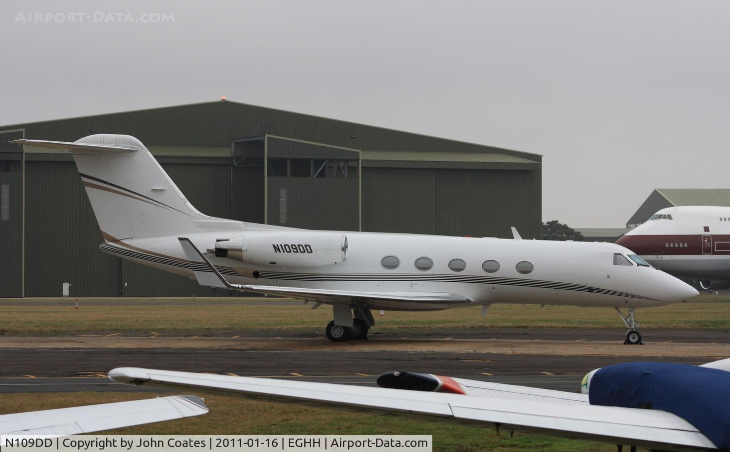 N109DD, 1984 Gulfstream Aerospace G-1159A Gulfstream III C/N 415, Wintry visitor.