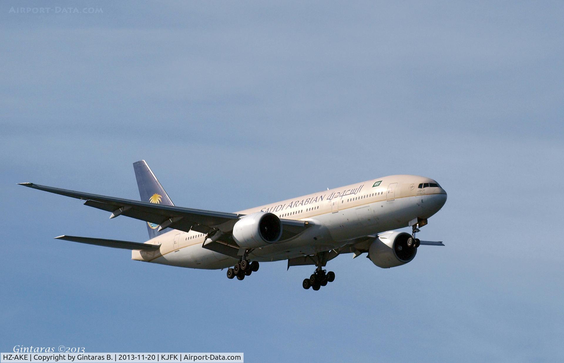HZ-AKE, 1997 Boeing 777-268/ER C/N 28348, Going To A Landing on 4R, JFK