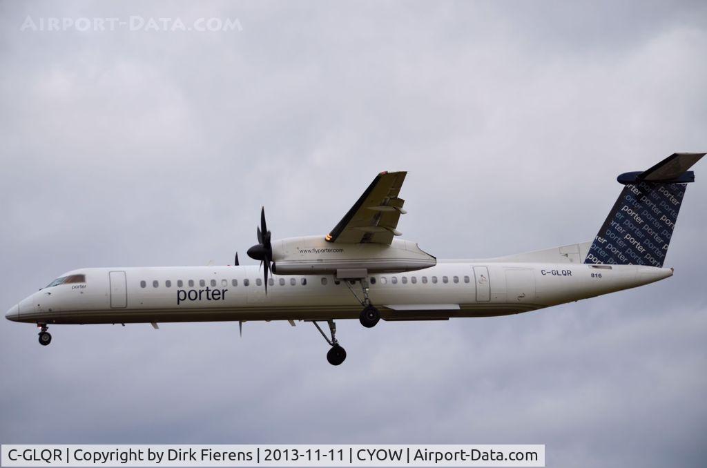C-GLQR, 2009 De Havilland Canada DHC-8-402Q Dash 8 C/N 4278, Approaching rwy 25, from Toronto.