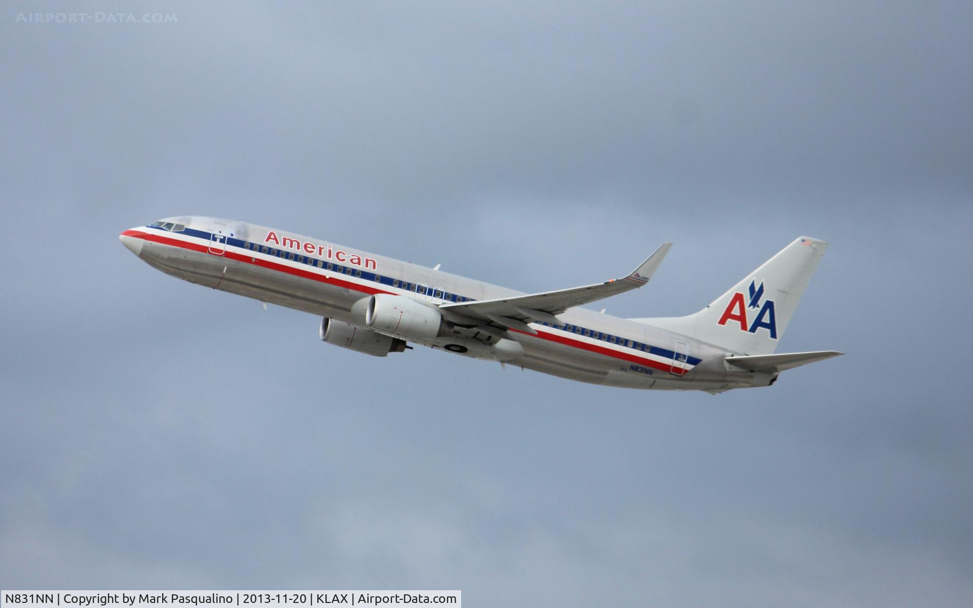 N831NN, 2010 Boeing 737-823 C/N 33211, Boeing 737-800