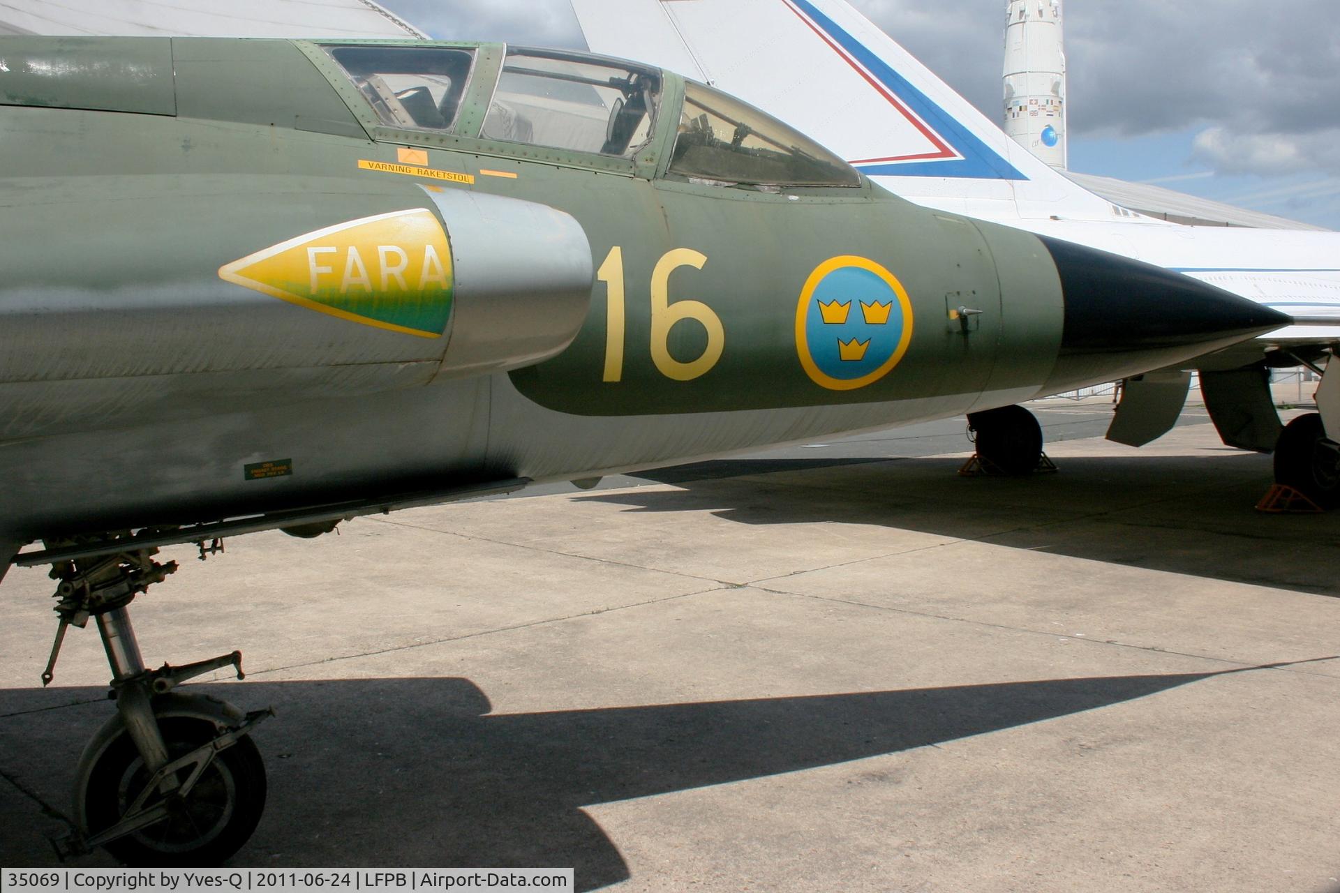 35069, 1961 Saab J-35A Draken C/N 35-069, Saab J-35A Draken, Static Display Air & Space Museum Paris-Le Bourget (LFPB)