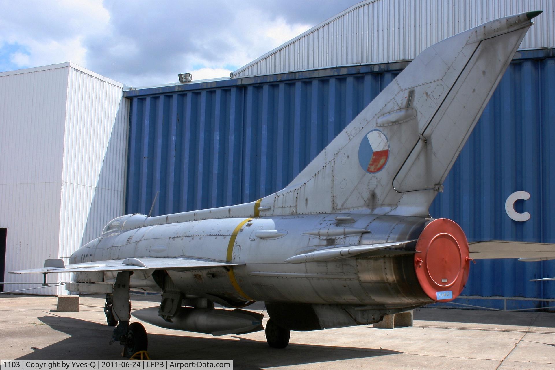 1103, Mikoyan-Gurevich MiG-21F-13 C/N 161103, Czechoslovak Aéro S-106 (Mig 21F-13)  , Air & Space Museum Paris-Le Bourget (LFPB)