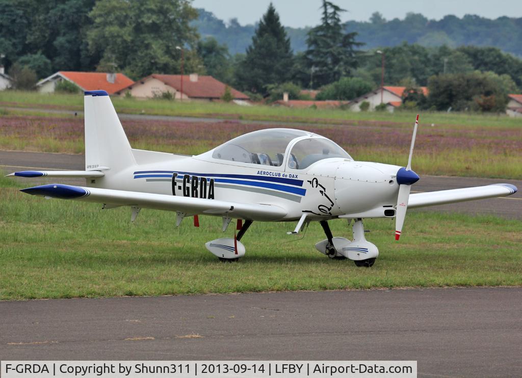 F-GRDA, 2006 Issoire APM 20 Lionceau C/N 18, Parked in the grass... Additional 'Aeroclub de Dax' titles now applied...