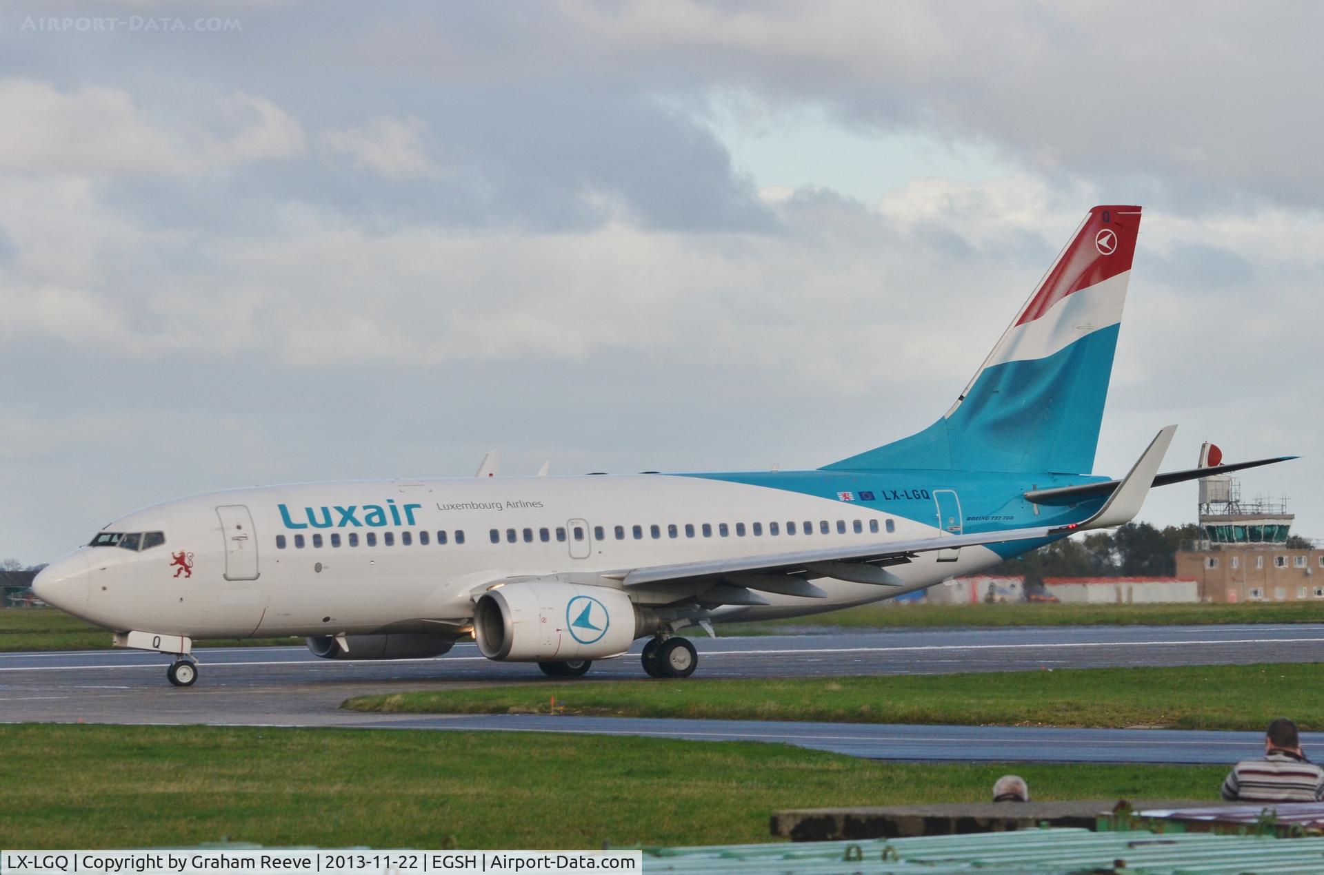 LX-LGQ, 2004 Boeing 737-7C9 C/N 33802, About to depart.