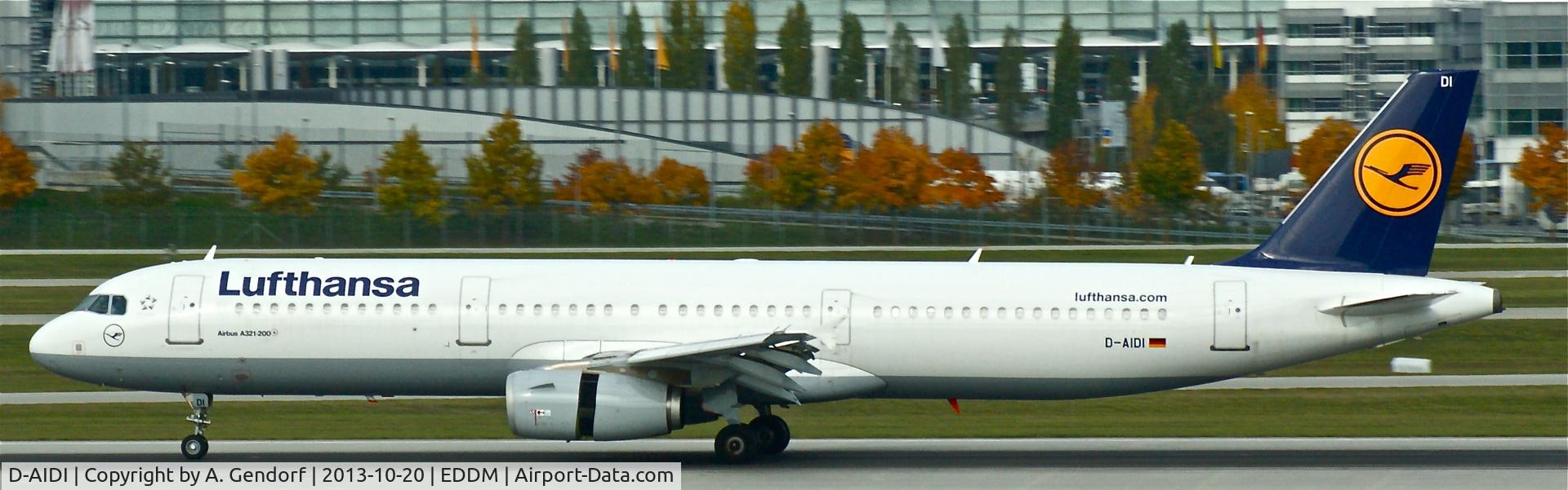 D-AIDI, 2011 Airbus A321-231 C/N 4753, Lufthansa, seen here slowing down on RWY 26L at München(EDDM), after arriving from Rome-Fiumicino(LIRF)