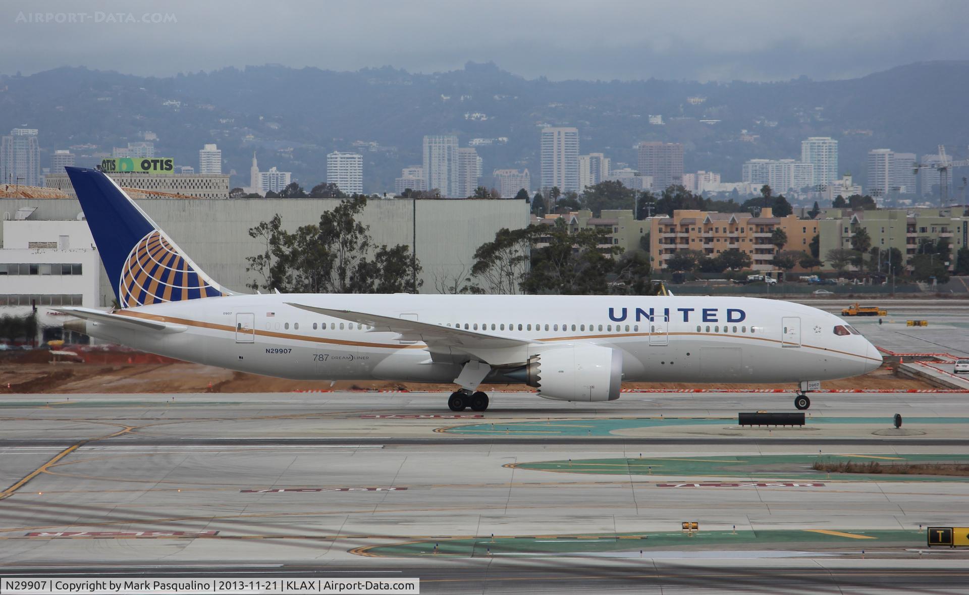 N29907, 2013 Boeing 787-8 Dreamliner C/N 34830, Boeing 787-8
