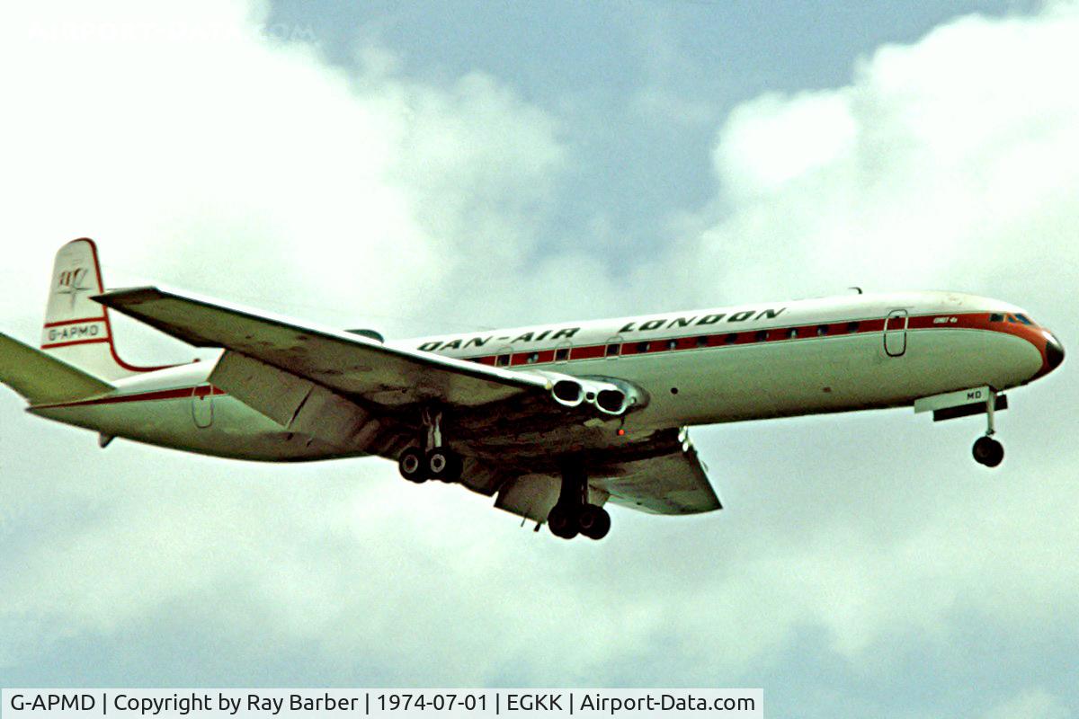 G-APMD, 1959 De Havilland DH.106 Comet 4B C/N 6435, De Havilland DH.106 Comet 4B [6424] (Dan-Air London) Gatwick~G 01/07/1974. Image taken from a slide. Date approximate.