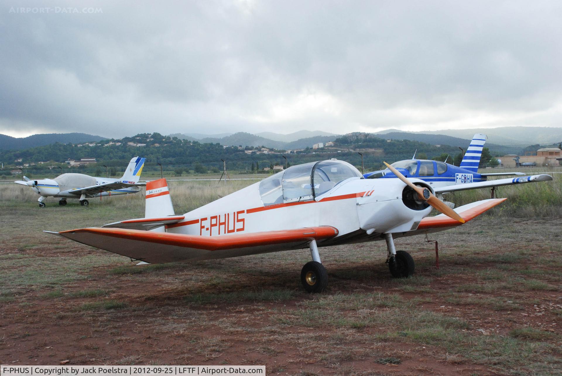 F-PHUS, Jodel D-112 C/N 220, Jodel D-112 at Cuers airport