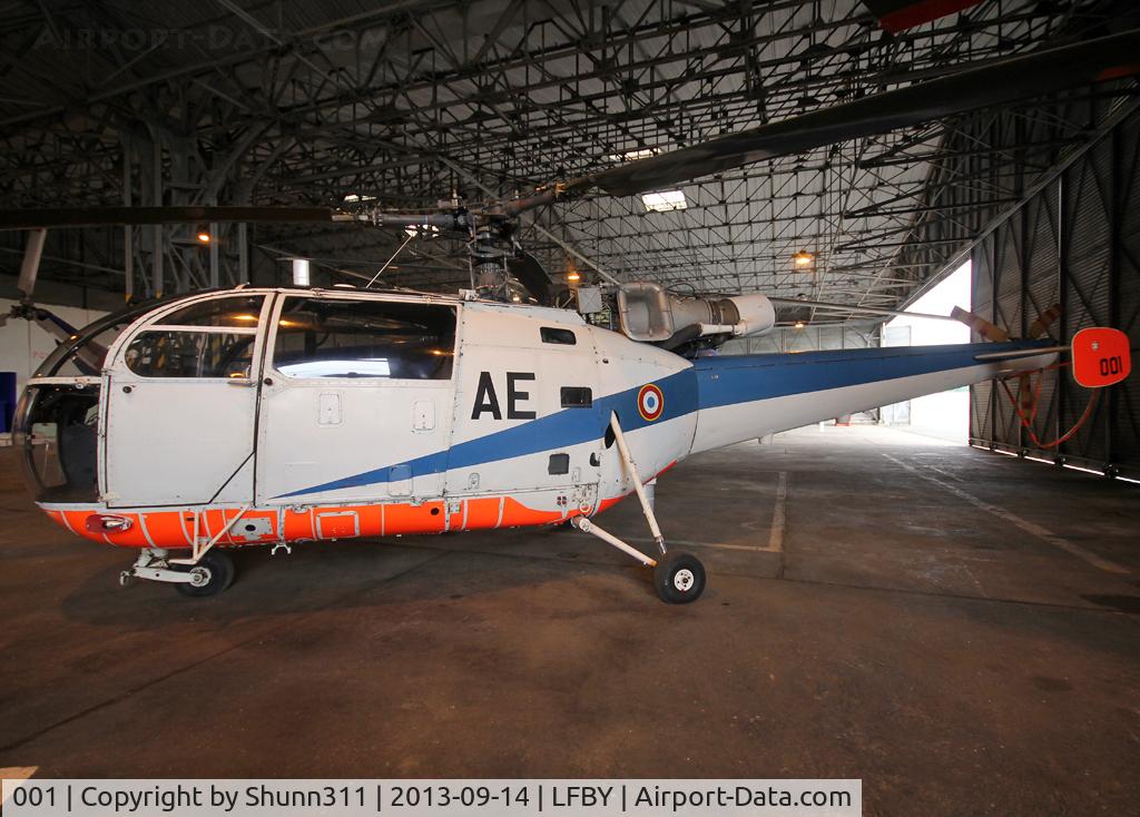 001, 1959 Sud SE-3160 Alouette III C/N 01, Preserved inside Dax ALAT Museum... First Alouette 3 prototype